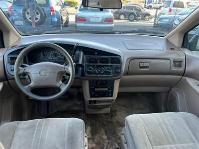 2000 Toyota Sienna CE   - Photo 21 - Los Angeles, CA 91306
