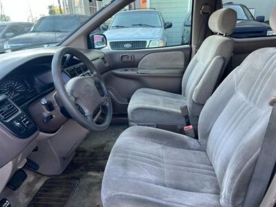 2000 Toyota Sienna CE   - Photo 17 - Los Angeles, CA 91306