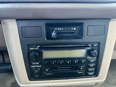 2000 Toyota Sienna CE   - Photo 50 - Los Angeles, CA 91306