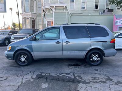 2000 Toyota Sienna CE   - Photo 11 - Los Angeles, CA 91306