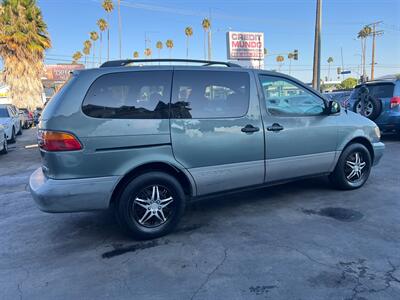 2000 Toyota Sienna CE   - Photo 6 - Los Angeles, CA 91306