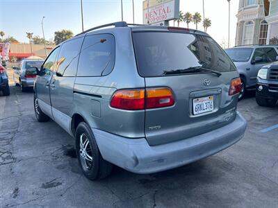 2000 Toyota Sienna CE   - Photo 32 - Los Angeles, CA 91306