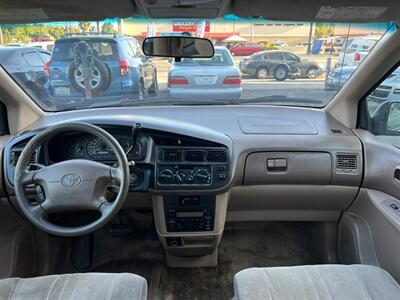 2000 Toyota Sienna CE   - Photo 47 - Los Angeles, CA 91306