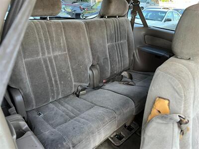 2000 Toyota Sienna CE   - Photo 45 - Los Angeles, CA 91306