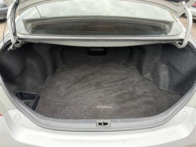 2010 Toyota Camry SE - Photo 20 - Los Angeles, CA 91306
