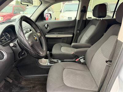 2011 Chevrolet HHR LT - Photo 17 - Los Angeles, CA 91306