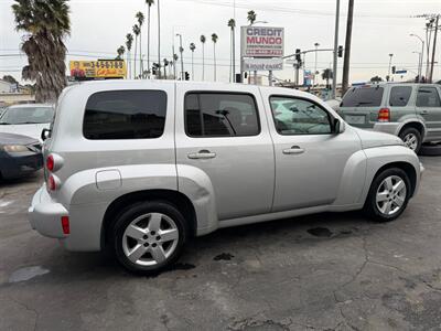 2011 Chevrolet HHR LT - Photo 5 - Los Angeles, CA 91306