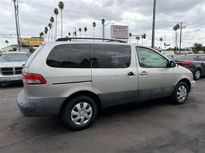 2002 Toyota Sienna CE - Photo 6 - Los Angeles, CA 91306