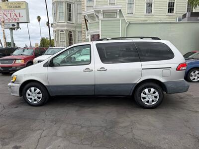 2002 Toyota Sienna CE - Photo 11 - Los Angeles, CA 91306