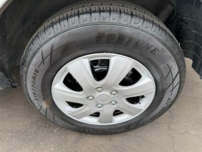 2002 Toyota Sienna CE - Photo 13 - Los Angeles, CA 91306