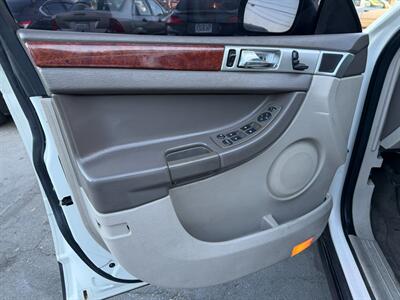 2006 Chrysler Pacifica Touring - Photo 15 - Los Angeles, CA 91306