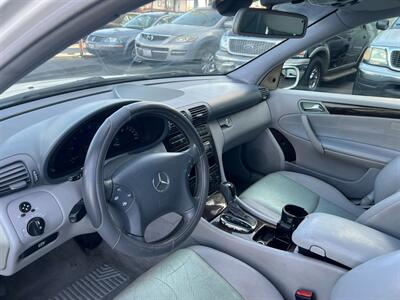 2004 Mercedes-Benz C 240   - Photo 14 - Los Angeles, CA 91306