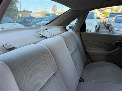 2000 Ford Focus SE - Photo 43 - Los Angeles, CA 91306