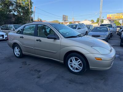 2000 Ford Focus SE - Photo 3 - Los Angeles, CA 91306