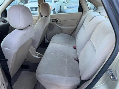 2000 Ford Focus SE - Photo 17 - Los Angeles, CA 91306