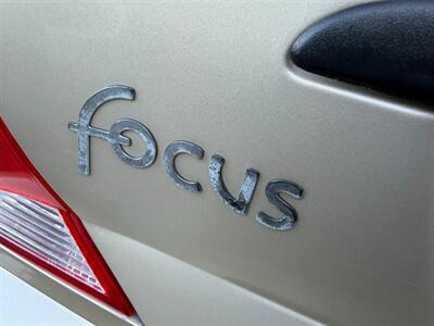 2000 Ford Focus SE - Photo 37 - Los Angeles, CA 91306