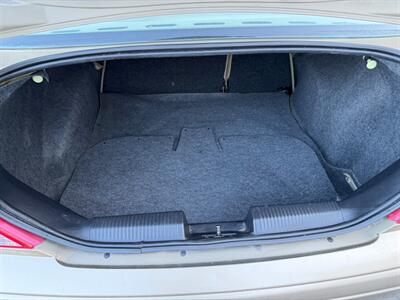 2000 Ford Focus SE - Photo 19 - Los Angeles, CA 91306