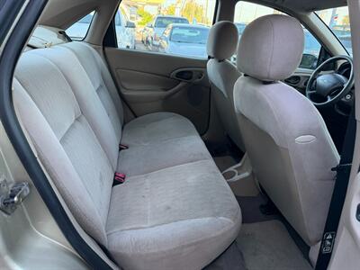 2000 Ford Focus SE - Photo 42 - Los Angeles, CA 91306