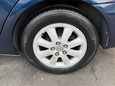 2004 Toyota Camry XLE V6   - Photo 13 - Los Angeles, CA 91306