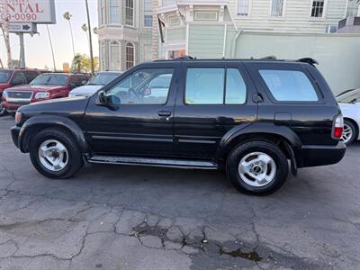 1999 INFINITI QX4   - Photo 10 - Los Angeles, CA 91306