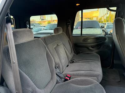 2002 Ford Expedition XLT   - Photo 39 - Los Angeles, CA 91306