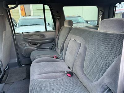 2002 Ford Expedition XLT   - Photo 18 - Los Angeles, CA 91306