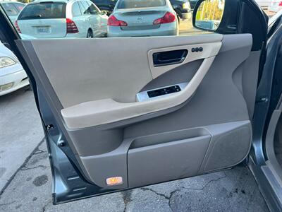 2005 Nissan Murano SE   - Photo 15 - Los Angeles, CA 91306