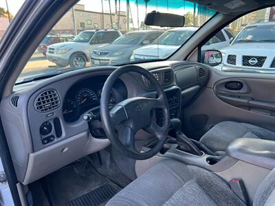 2002 Chevrolet TrailBlazer LS   - Photo 16 - Los Angeles, CA 91306