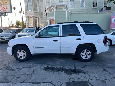 2002 Chevrolet TrailBlazer LS   - Photo 11 - Los Angeles, CA 91306