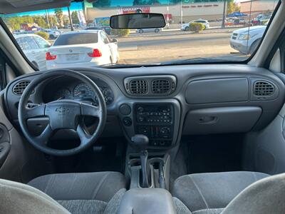 2002 Chevrolet TrailBlazer LS   - Photo 47 - Los Angeles, CA 91306
