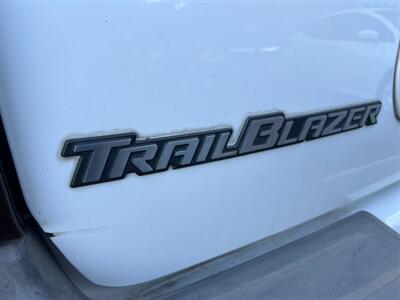 2002 Chevrolet TrailBlazer LS   - Photo 38 - Los Angeles, CA 91306