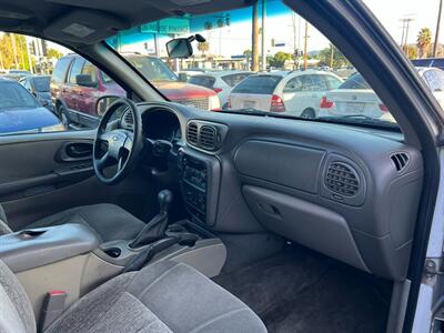 2002 Chevrolet TrailBlazer LS   - Photo 43 - Los Angeles, CA 91306