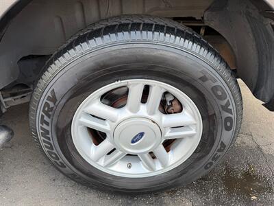 2004 Ford Expedition XLT   - Photo 12 - Los Angeles, CA 91306