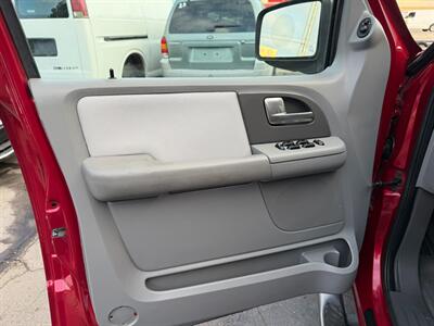 2004 Ford Expedition XLT   - Photo 14 - Los Angeles, CA 91306