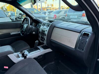 2010 Mercury Mariner V6   - Photo 39 - Los Angeles, CA 91306