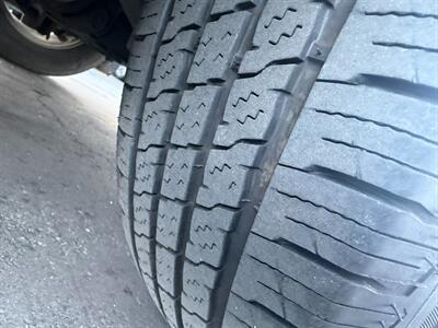 2010 Mercury Mariner V6   - Photo 14 - Los Angeles, CA 91306