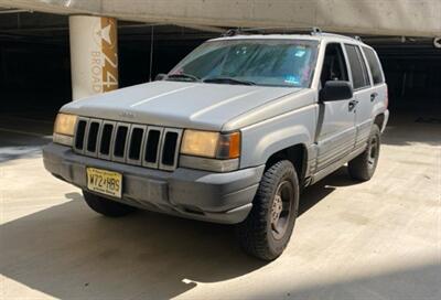 1998 Jeep Grand Cherokee Laredo   - Photo 1 - Los Angeles, CA 91306