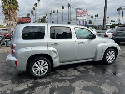 2010 Chevrolet HHR LS   - Photo 6 - Los Angeles, CA 91306