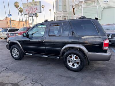 2000 Nissan Pathfinder SE   - Photo 10 - Los Angeles, CA 91306