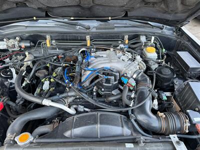 2000 Nissan Pathfinder SE   - Photo 55 - Los Angeles, CA 91306