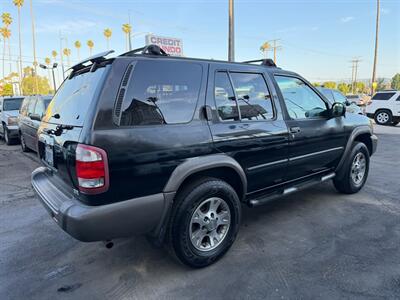 2000 Nissan Pathfinder SE   - Photo 6 - Los Angeles, CA 91306
