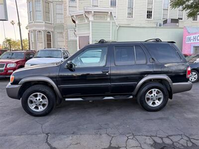2000 Nissan Pathfinder SE   - Photo 29 - Los Angeles, CA 91306