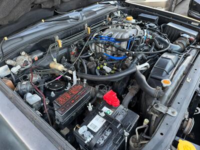 2000 Nissan Pathfinder SE   - Photo 56 - Los Angeles, CA 91306