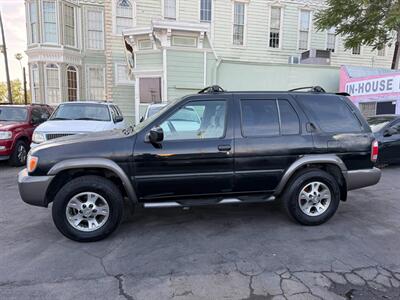 2000 Nissan Pathfinder SE   - Photo 11 - Los Angeles, CA 91306