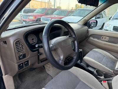 2000 Nissan Pathfinder SE   - Photo 16 - Los Angeles, CA 91306