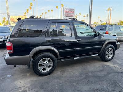 2000 Nissan Pathfinder SE   - Photo 34 - Los Angeles, CA 91306