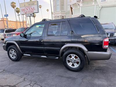 2000 Nissan Pathfinder SE   - Photo 30 - Los Angeles, CA 91306