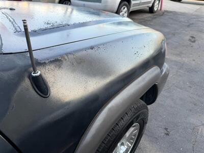2000 Nissan Pathfinder SE   - Photo 70 - Los Angeles, CA 91306