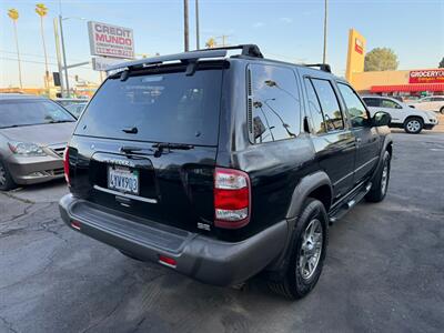 2000 Nissan Pathfinder SE   - Photo 33 - Los Angeles, CA 91306