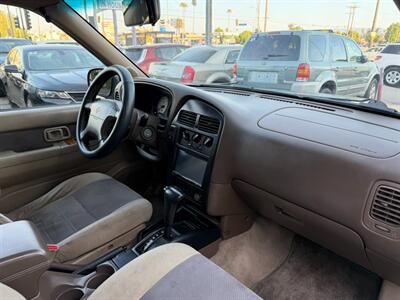2000 Nissan Pathfinder SE   - Photo 40 - Los Angeles, CA 91306